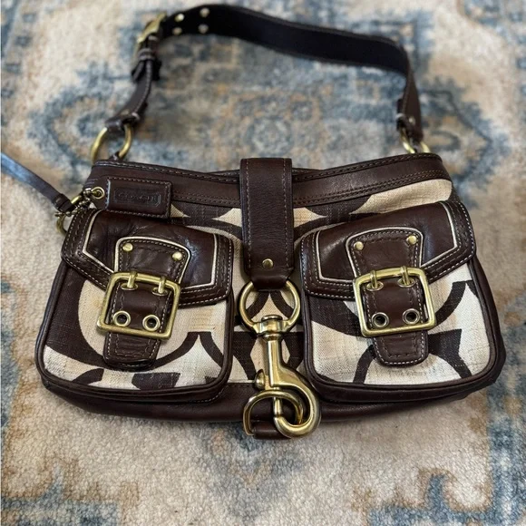 Coach Vintage Leather Brown and Cream Women's Bag - Picture 2 of 9